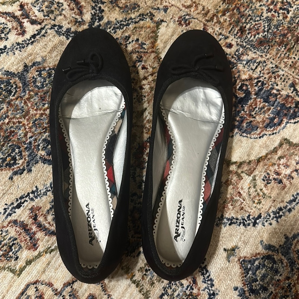 Black flats